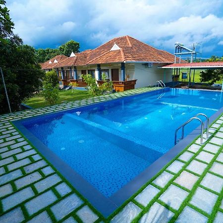 Kottackal Nature Inn Nedumbassery Exterior foto